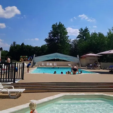 مكان تخييم Mobil - 5 Pers. - Api-1-52-2902 La Chapelle-Aubareil